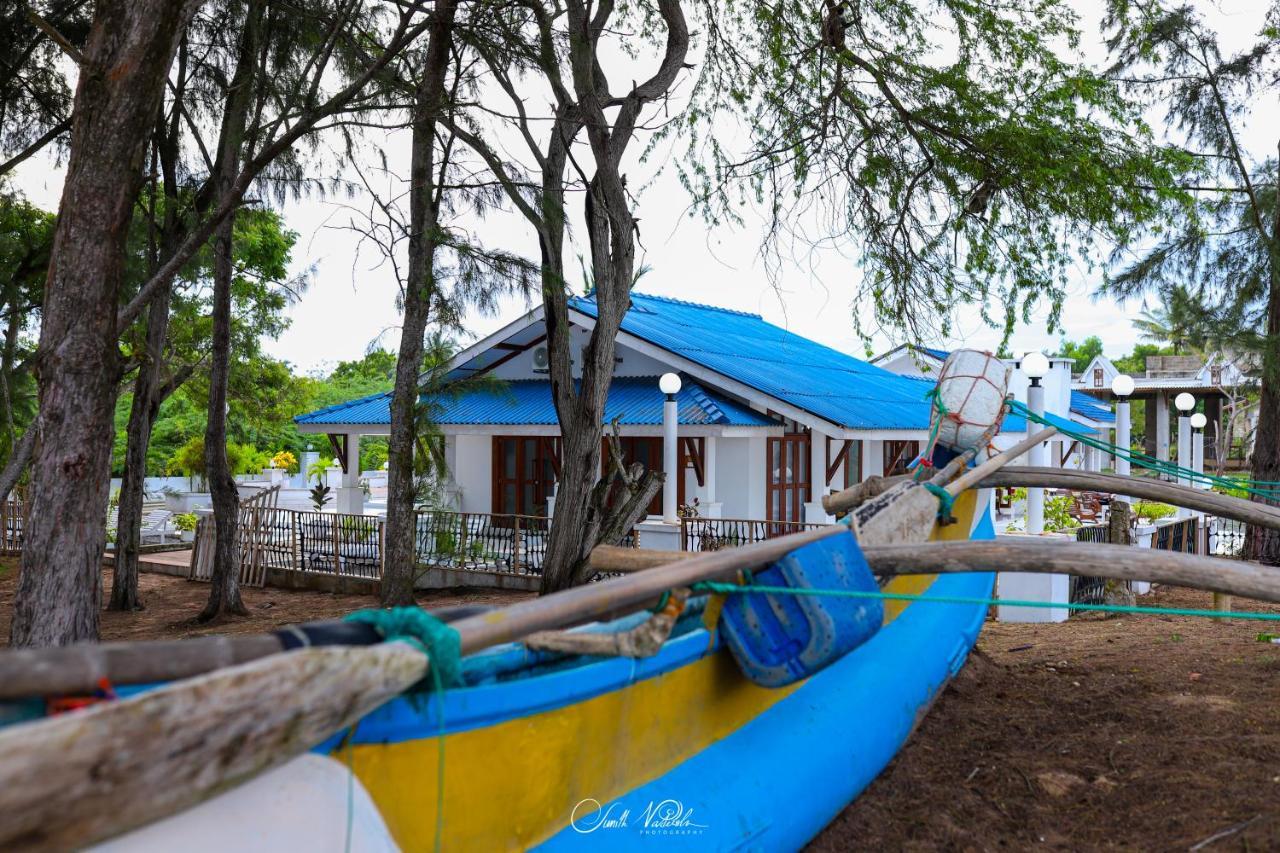 Ceylonta Beach Resort And Spa ハンバントタ エクステリア 写真