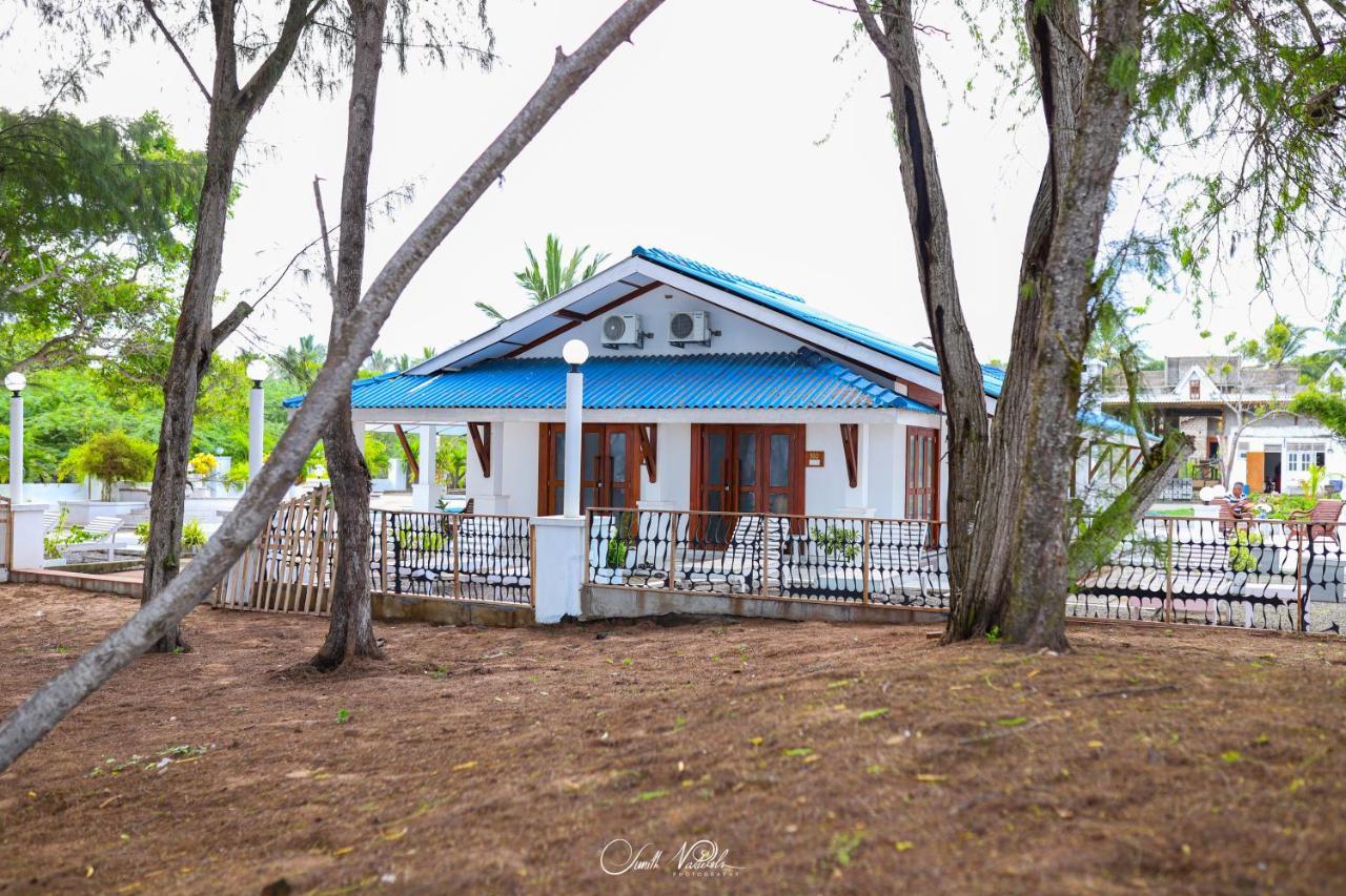 Ceylonta Beach Resort And Spa ハンバントタ エクステリア 写真