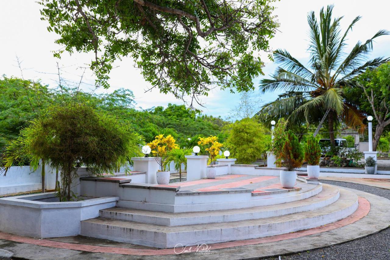 Ceylonta Beach Resort And Spa ハンバントタ エクステリア 写真