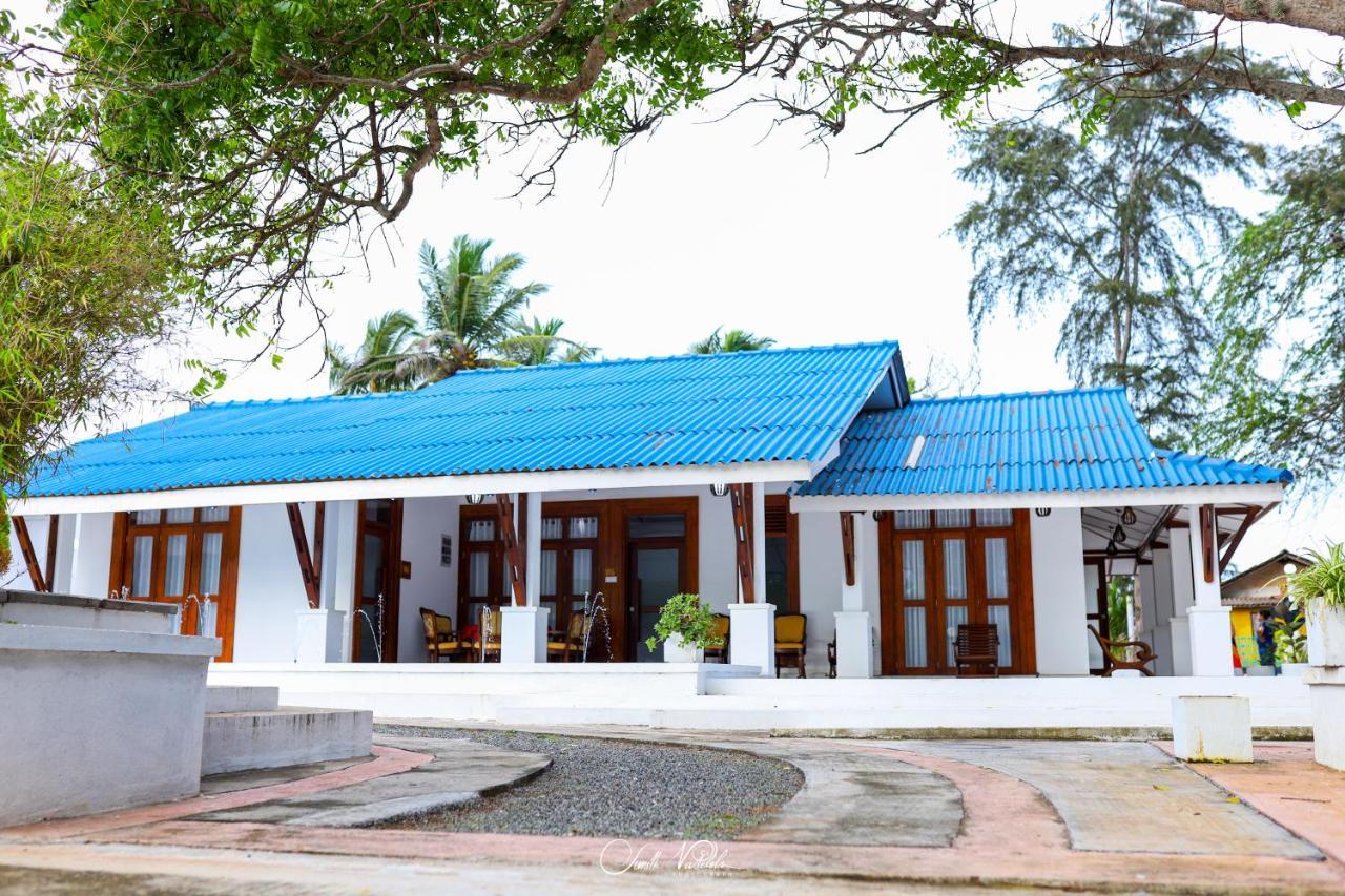 Ceylonta Beach Resort And Spa ハンバントタ エクステリア 写真