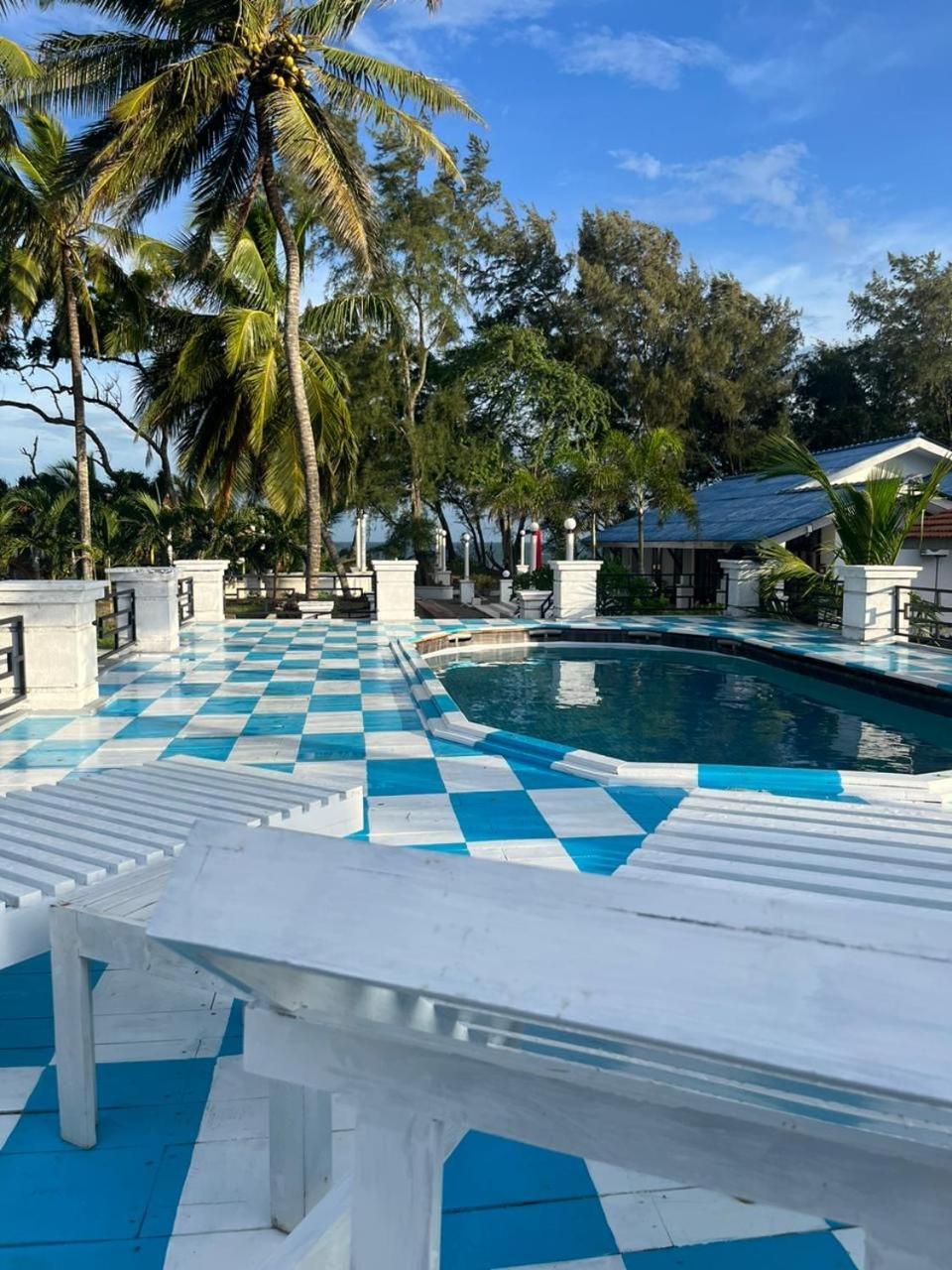 Ceylonta Beach Resort And Spa ハンバントタ エクステリア 写真