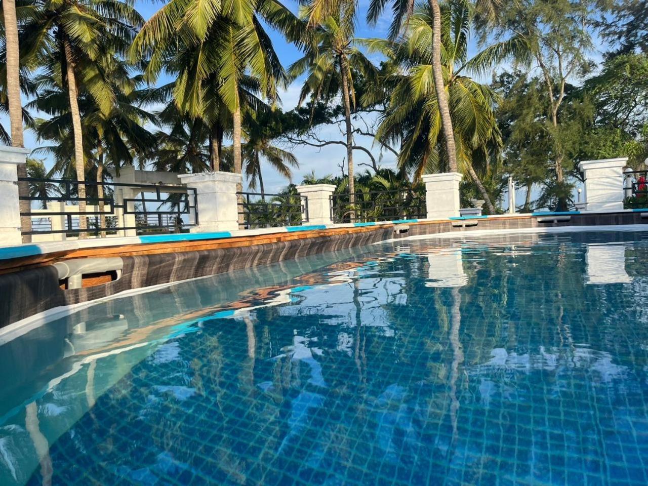 Ceylonta Beach Resort And Spa ハンバントタ エクステリア 写真